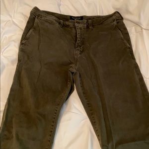 Men’s Olive colored chinos straight leg